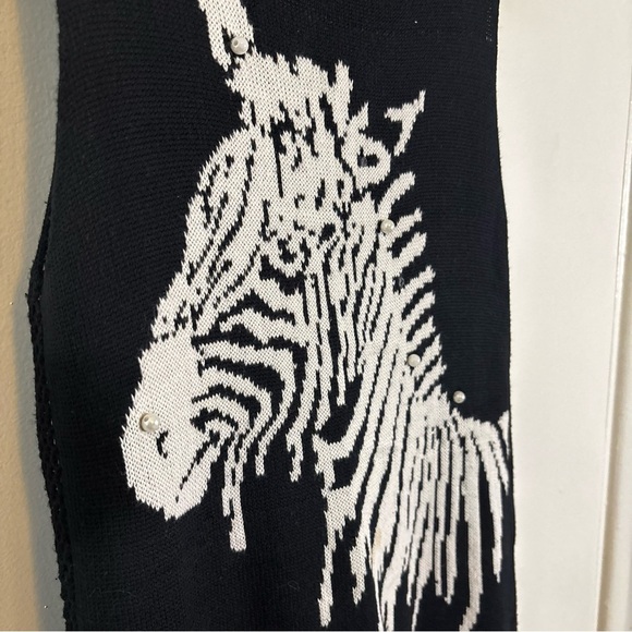 Unique Knit Mesh Dress with Zebra - Picture 5 of 8